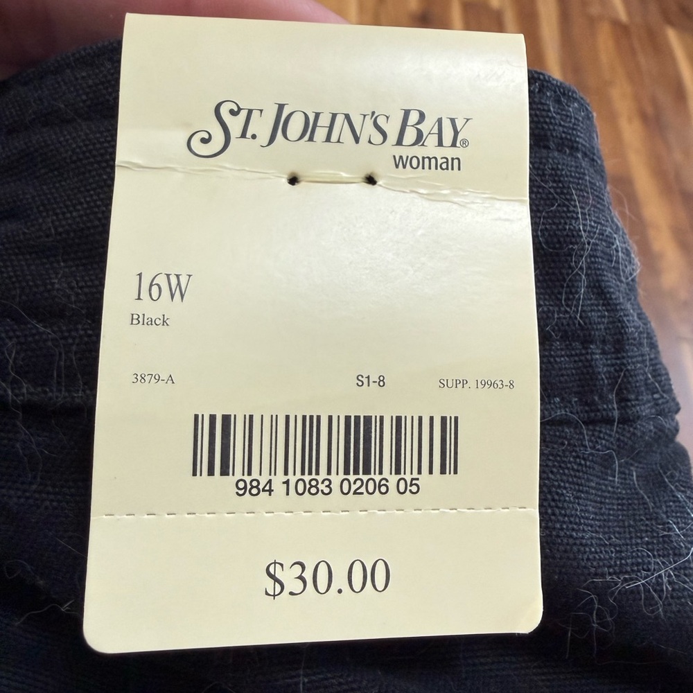 Women's St John’s Bay Black Casual Shorts - Picture 5 of 5